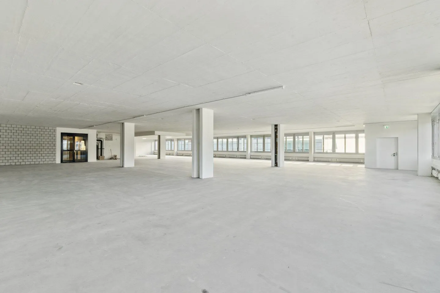 Non 08/15 - Spazi per uffici/commerciali versatili e spaziosi - molti - Foto 6 di 8