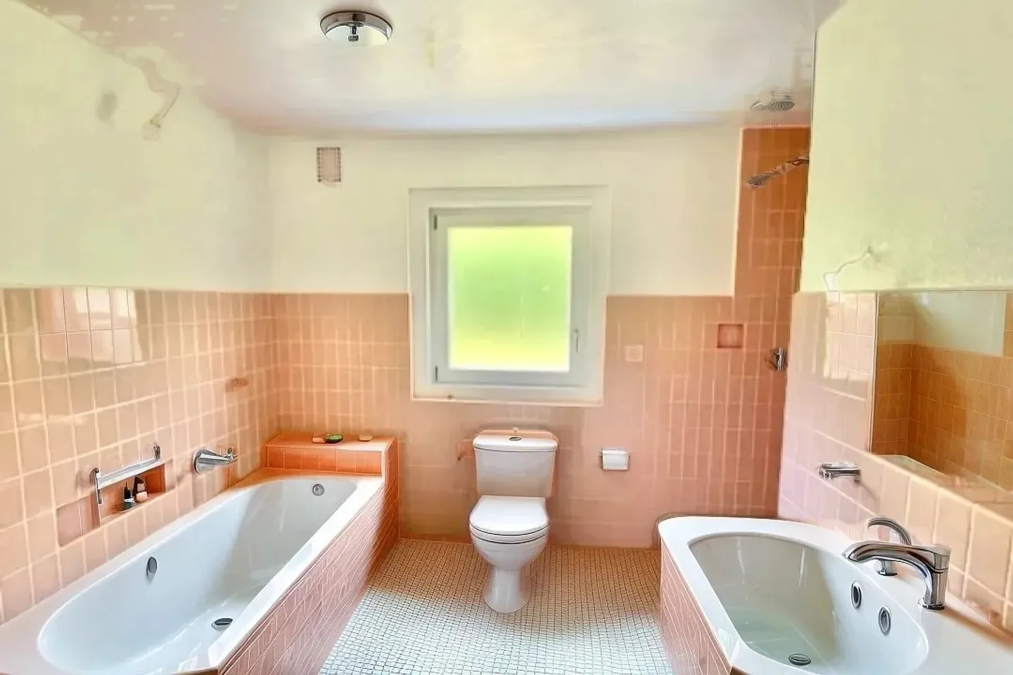 Casa familiare degli anni '60 con vista lago - Foto 23 di 26