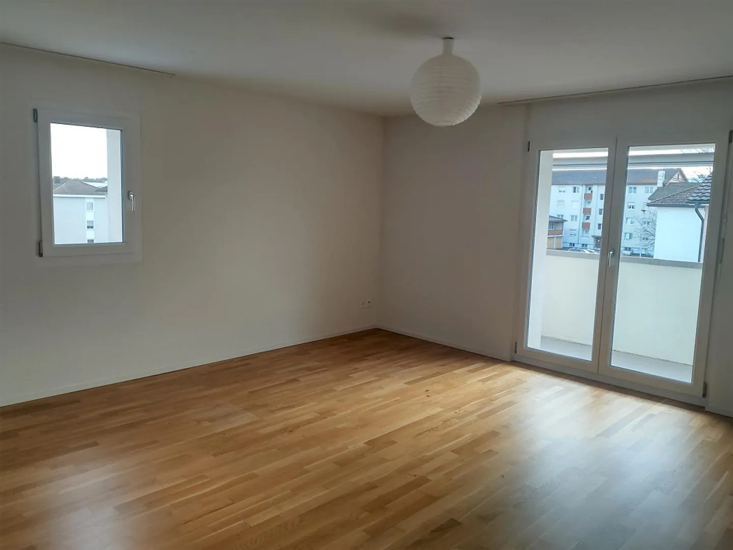 appartement moderne 1 pièce avec balcon - Photo 6 sur 8