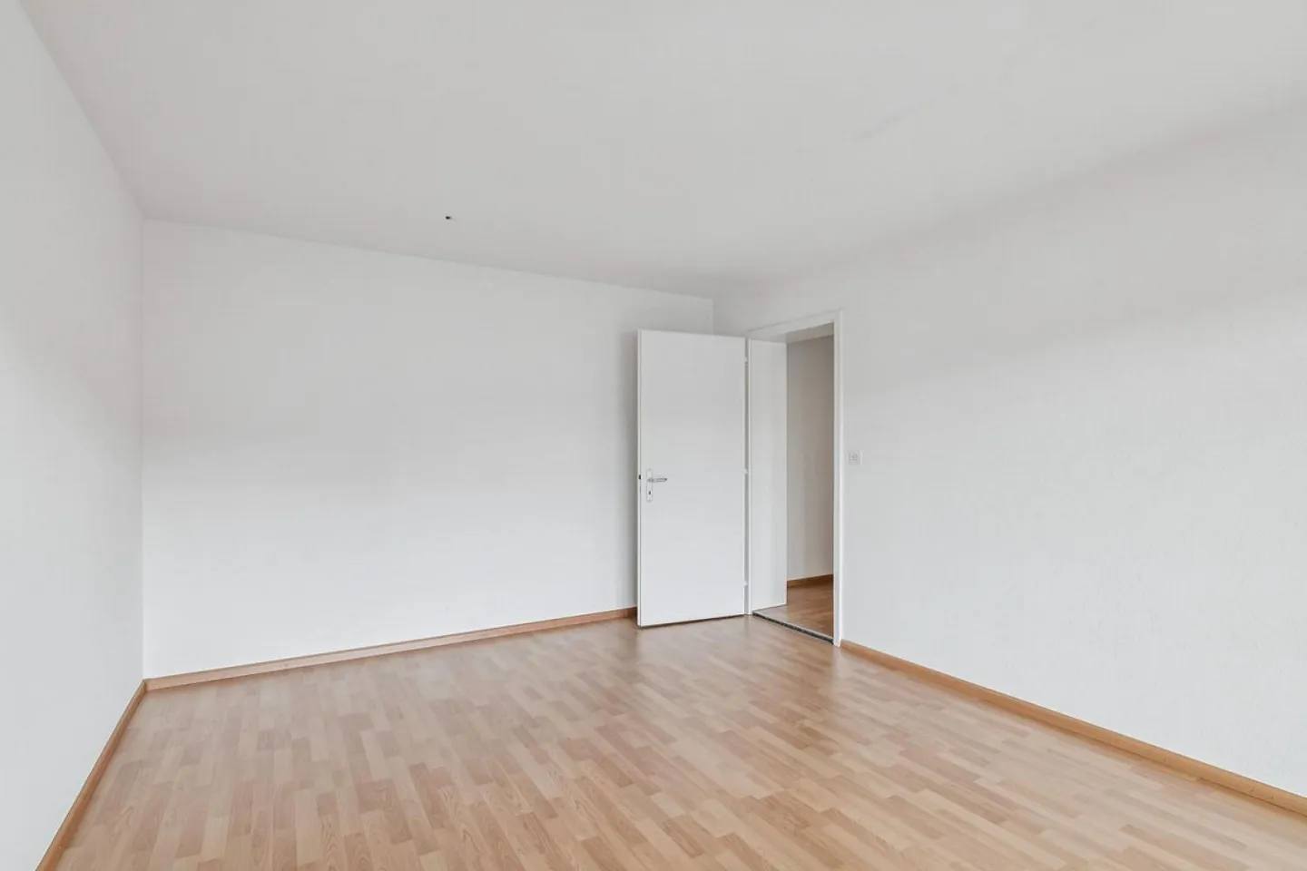 Appartamento moderno in natura - Foto 5 di 9