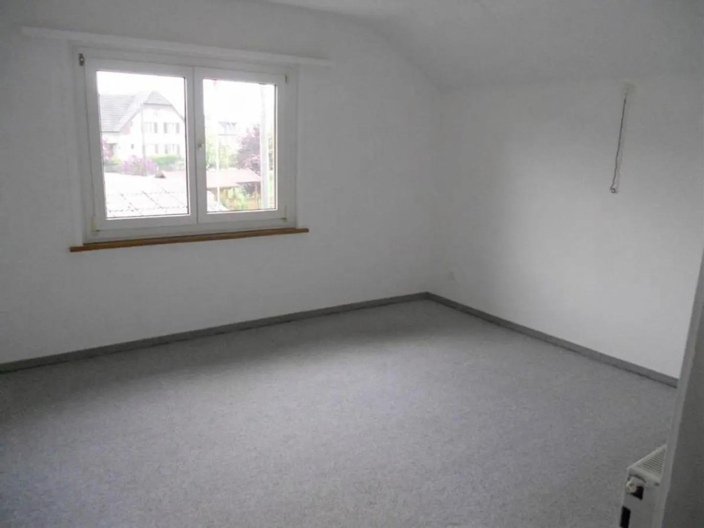 Incantevole casa unifamiliare di 3,5 stanze con patio a Wynau - Foto 9 di 13