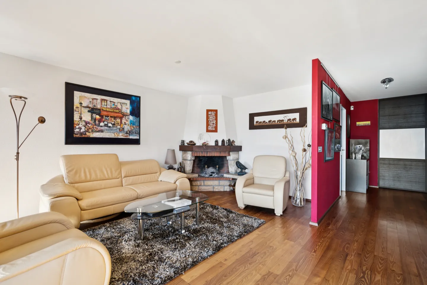 Charming house with lake view - Photo 5 of 14