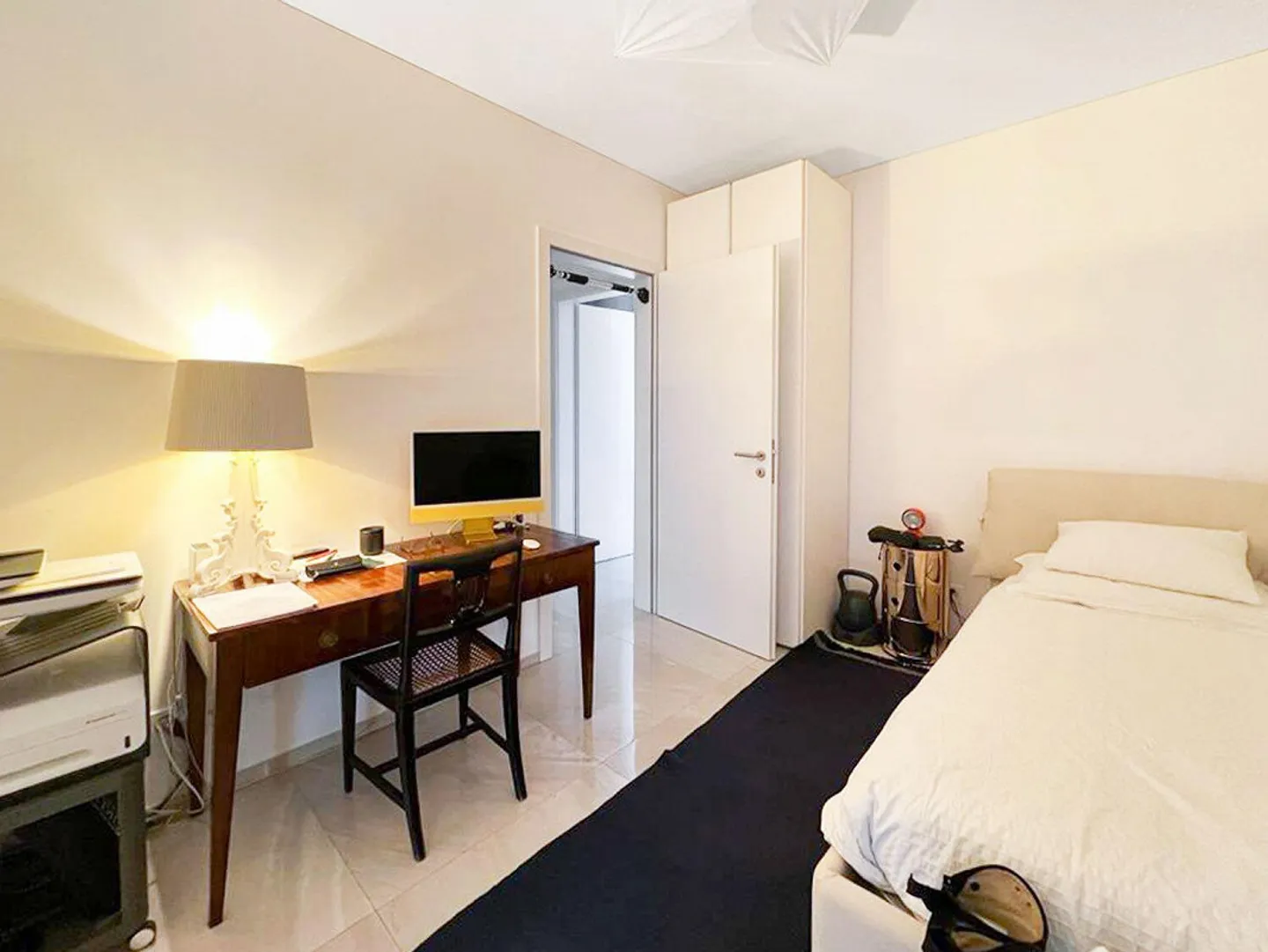 Lugano - modern and bright 3.5 rooms, convenient and spacious. - Photo 6 of 8