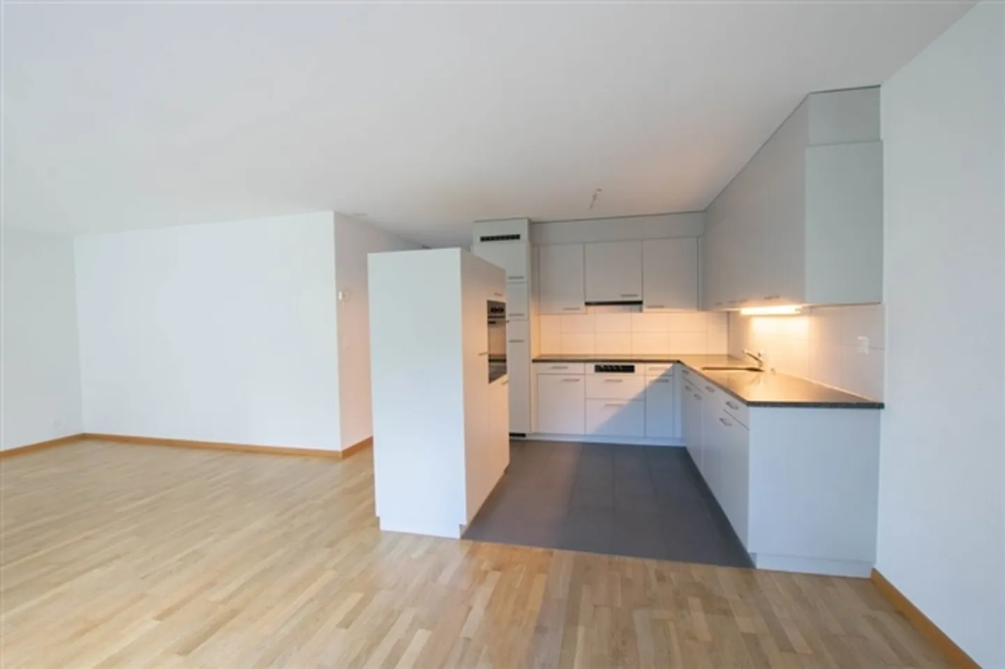 Helle 3.5-Zimmerwohnung in Kehrsatz - Foto 3 von 9