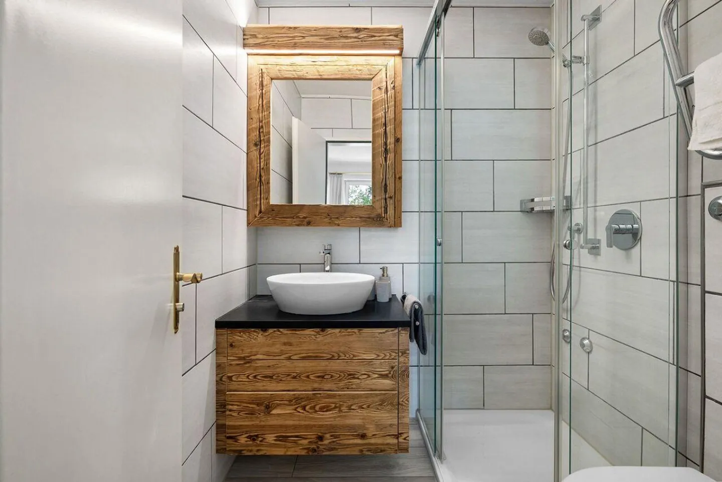 Alpine Jewel 27 | GR - Photo 9 of 10