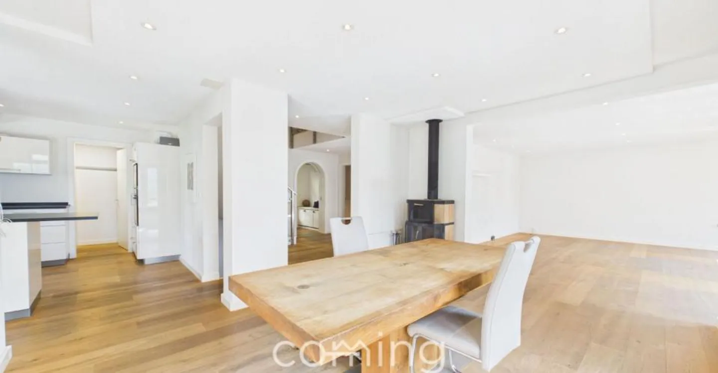 Exceptional single-family home, guest apartment and large outdoor area in Stalden - Photo 1 of 8