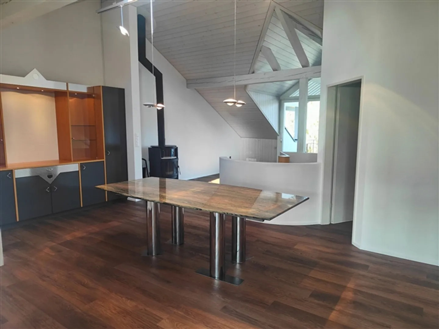 6.5-room attic maisonette, sunny & central - Sempach - Photo 3 of 13