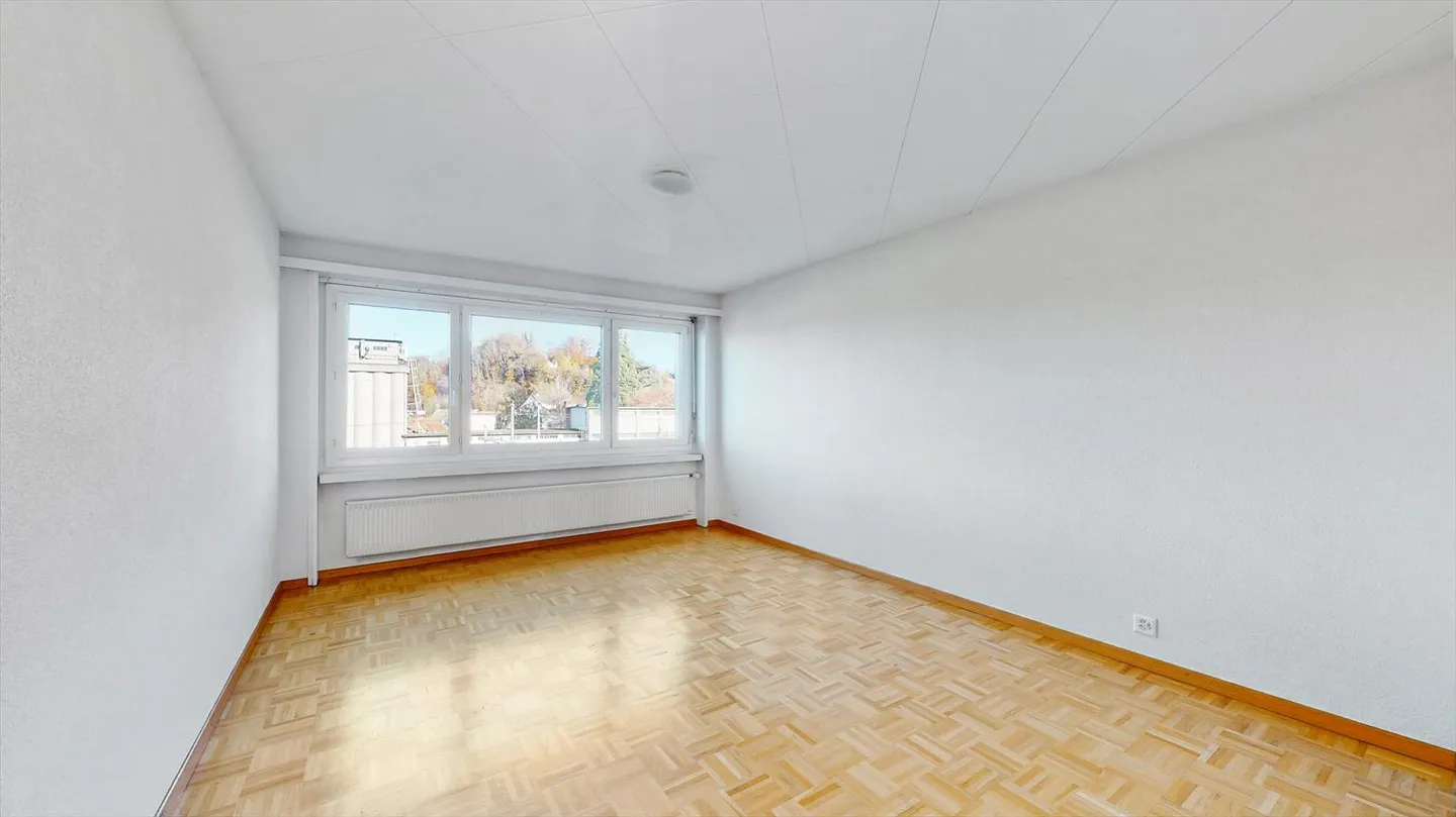 Apartment for rent - Photo 3 of 7