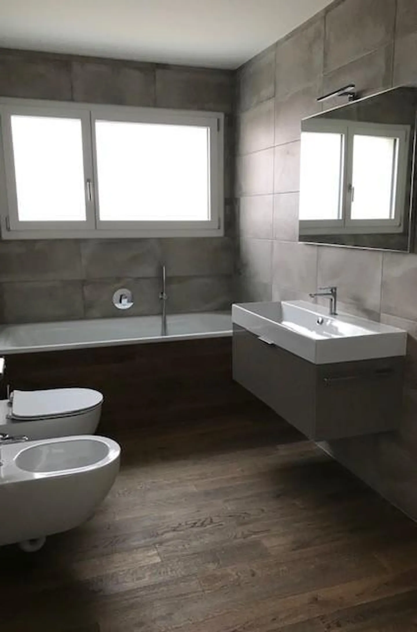 NEW AND MODERN 3.5-ROOM APARTMENT IN VACALLO - Photo 8 of 9