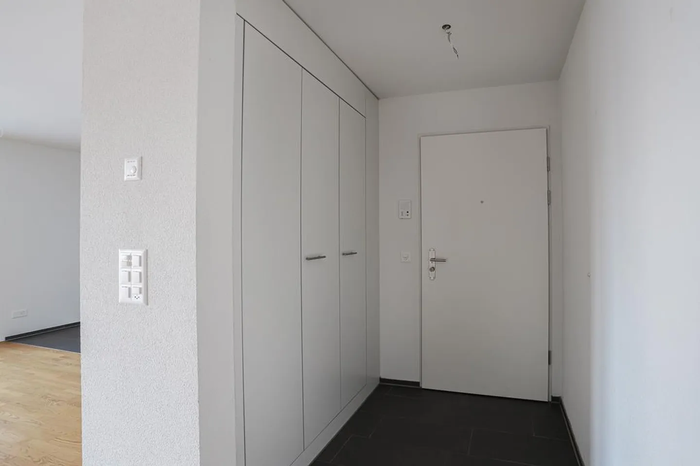 BRIGHT 3.5 room apartments with SPACIOUS terrace for rent - Photo 8 of 10