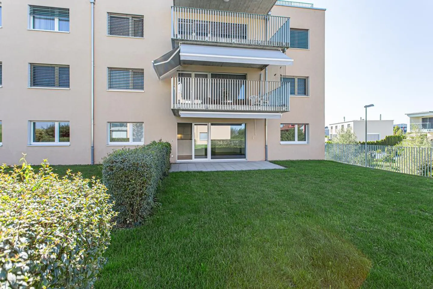 BRIGHT 3.5 room apartments with SPACIOUS terrace for rent - Photo 9 of 10