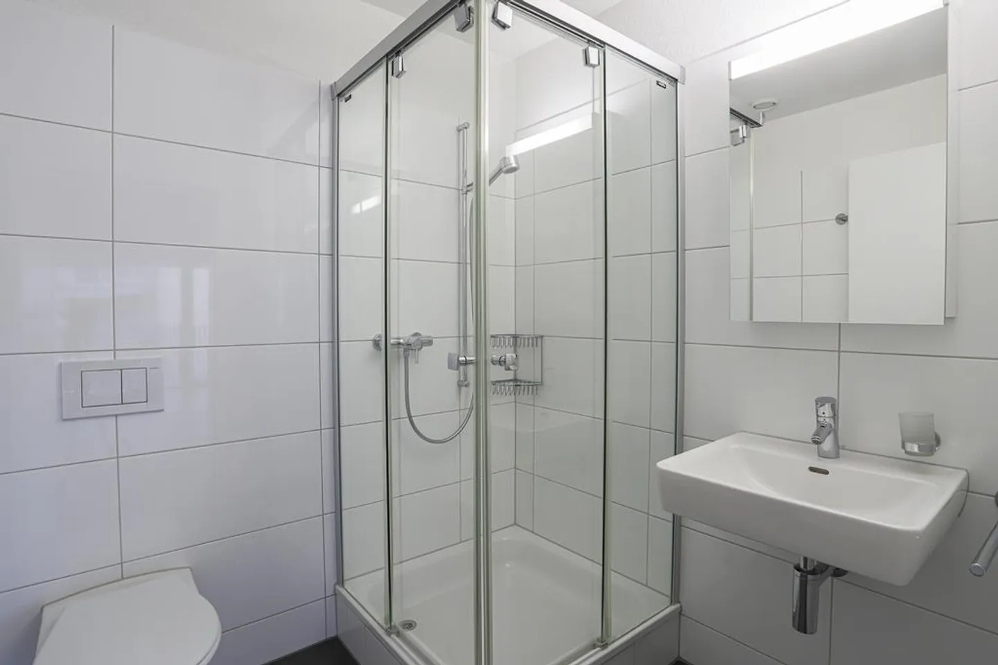 BRIGHT 3.5 room apartments with SPACIOUS terrace for rent - Photo 6 of 10
