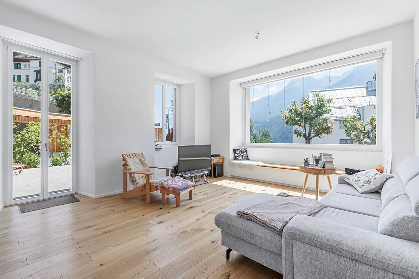 Vivere moderno con bella terrazza - Foto 1 di 5