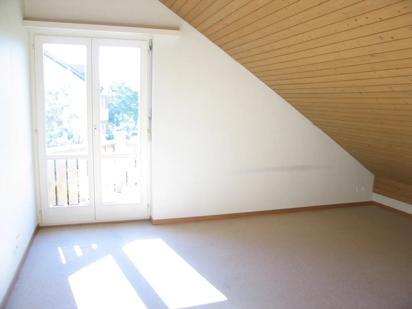 3-Zimmer-Dach-Wohnung mit Cheminée - Foto 6 von 11