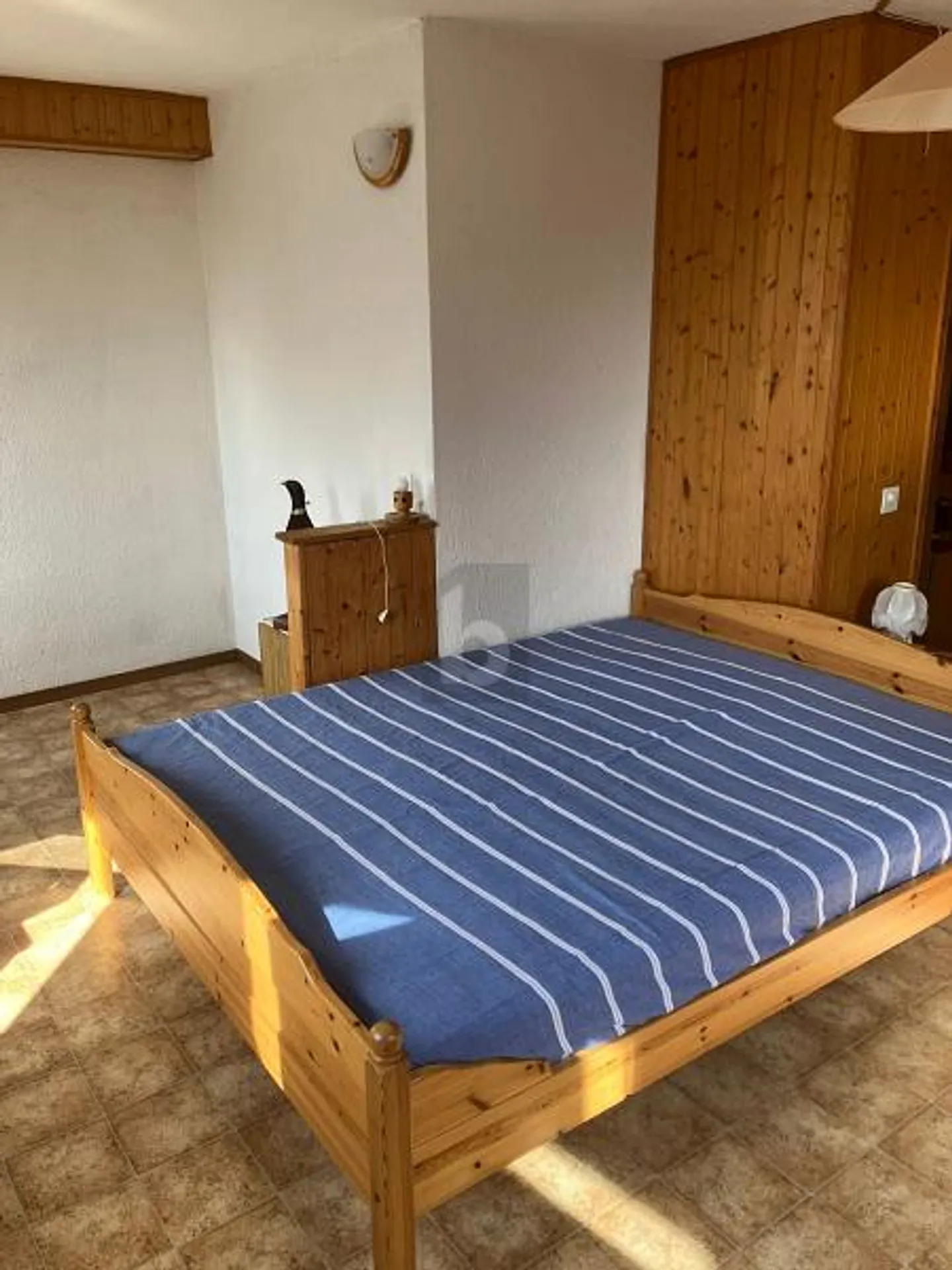 Appartement Duplex Ensoleillé - Photo 2 sur 6