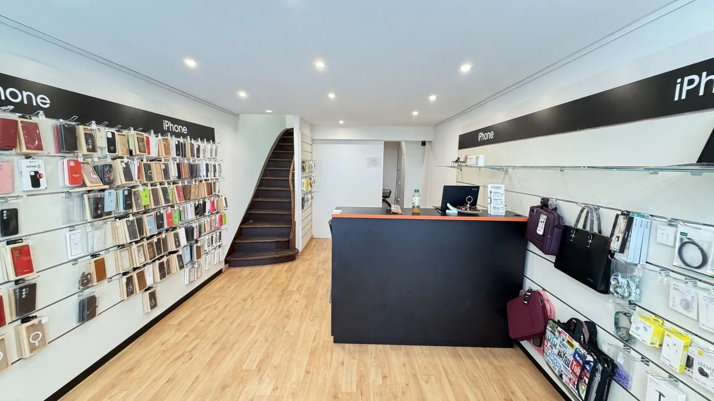 Exclusive Commercial Space in AAA Location - Just a Few Steps from Barfüsserplatz - Photo 3 of 8