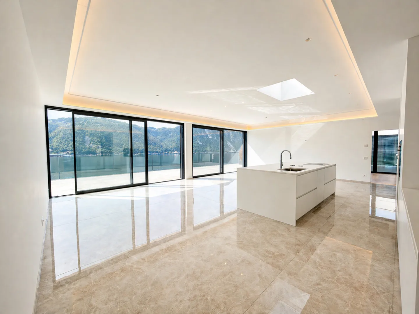 Penthouse spacieux avec magnifique terrasse vue sur le lac à Bissone - Photo 2 sur 19