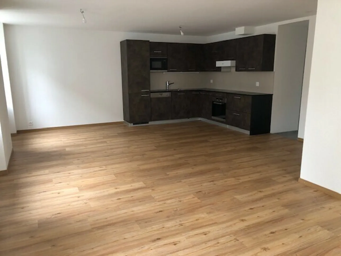3-Zimmer komplett renovierte Wohnung, Neu 6, La Chaux-de-Fonds - Foto 2 von 9