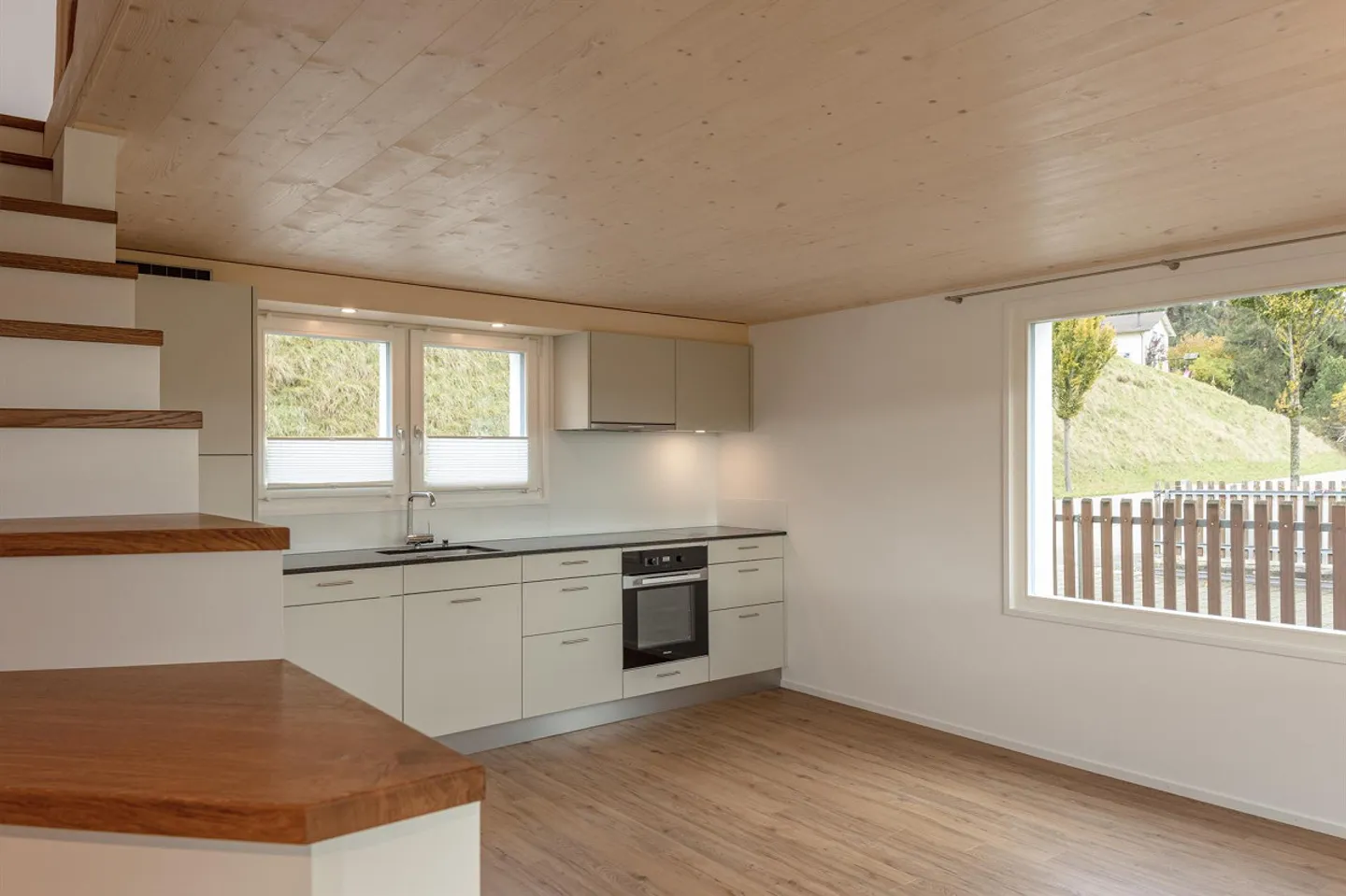 Vie idyllique dans un appartement de 2,5 pièces avec vue sur le Säntis - Photo 3 sur 9