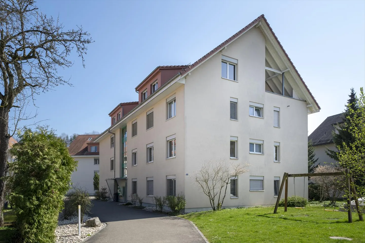 Zentrale Parkplätze verfügbar - Foto 1 von 1