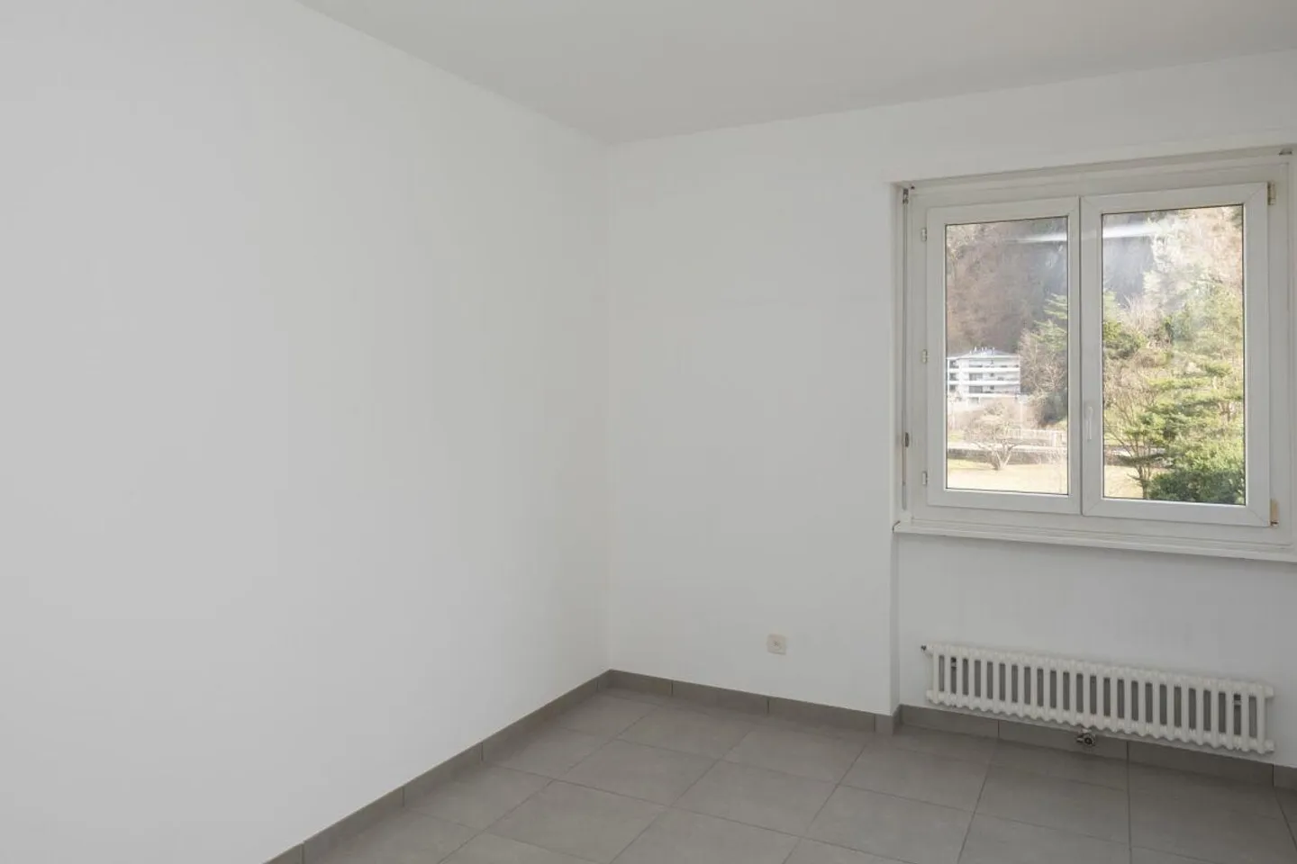 We are renting a large 5.5-room apartment in the Sagittario district - Photo 10 of 16