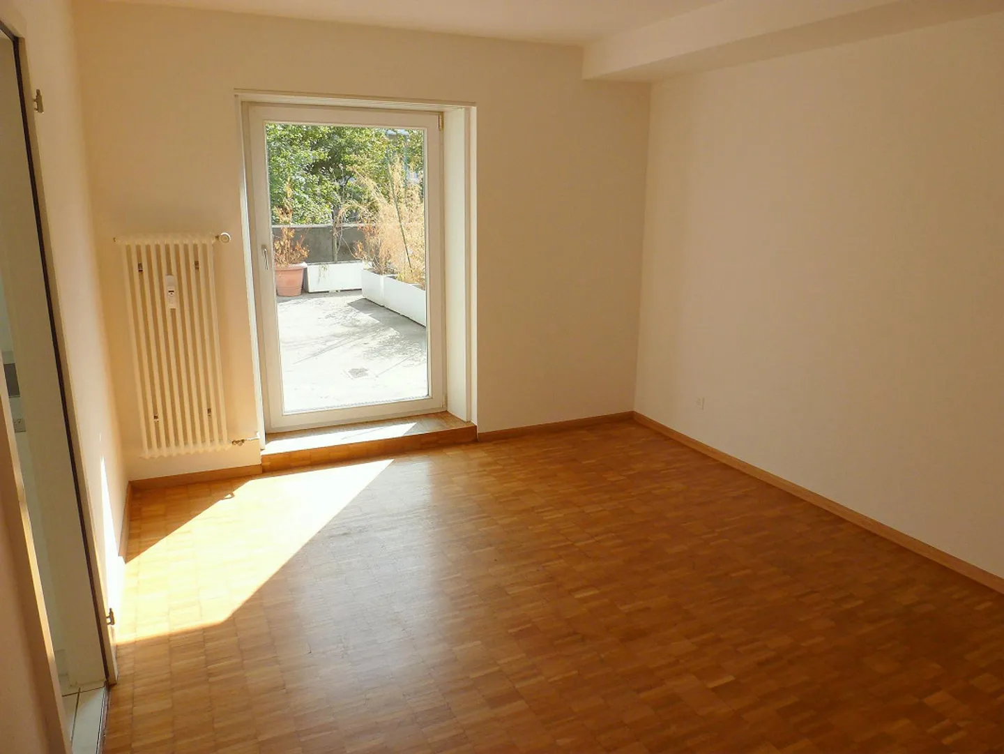 Geräumige Wohnung mit Terrasse - Foto 7 von 9