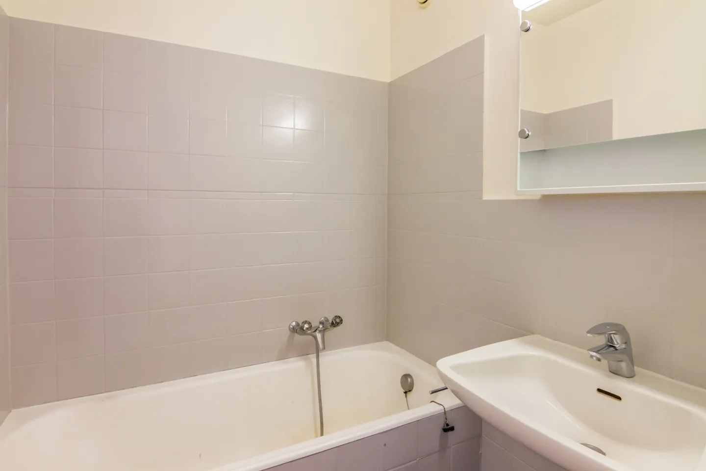 Appartamento in affitto - Foto 6 di 8