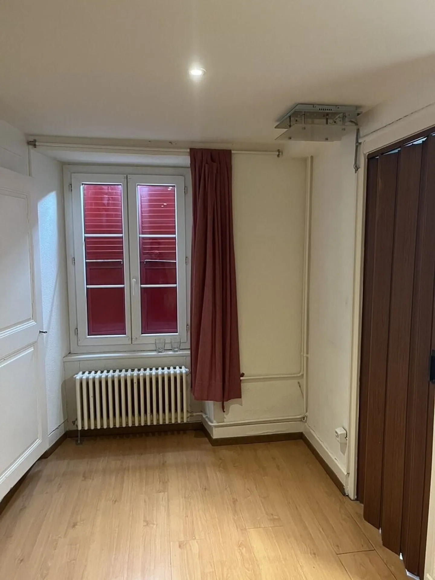 Unique Opportunity! Beautiful Studio in a Quiet Neighborhood! - Photo 3 of 5