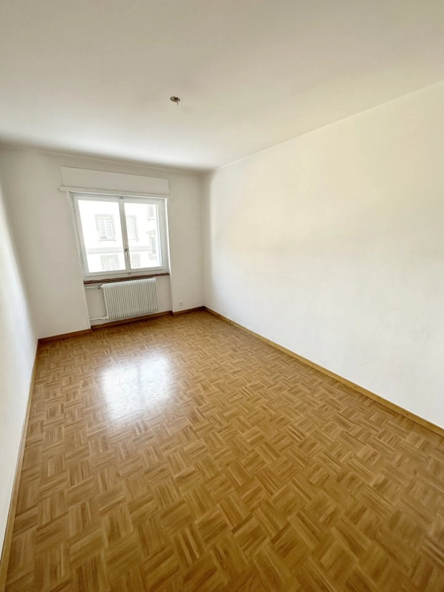 01269 - Appartamento 4 locali - Tourelles 8 - La Chaux-de-Fonds - Foto 4 di 6