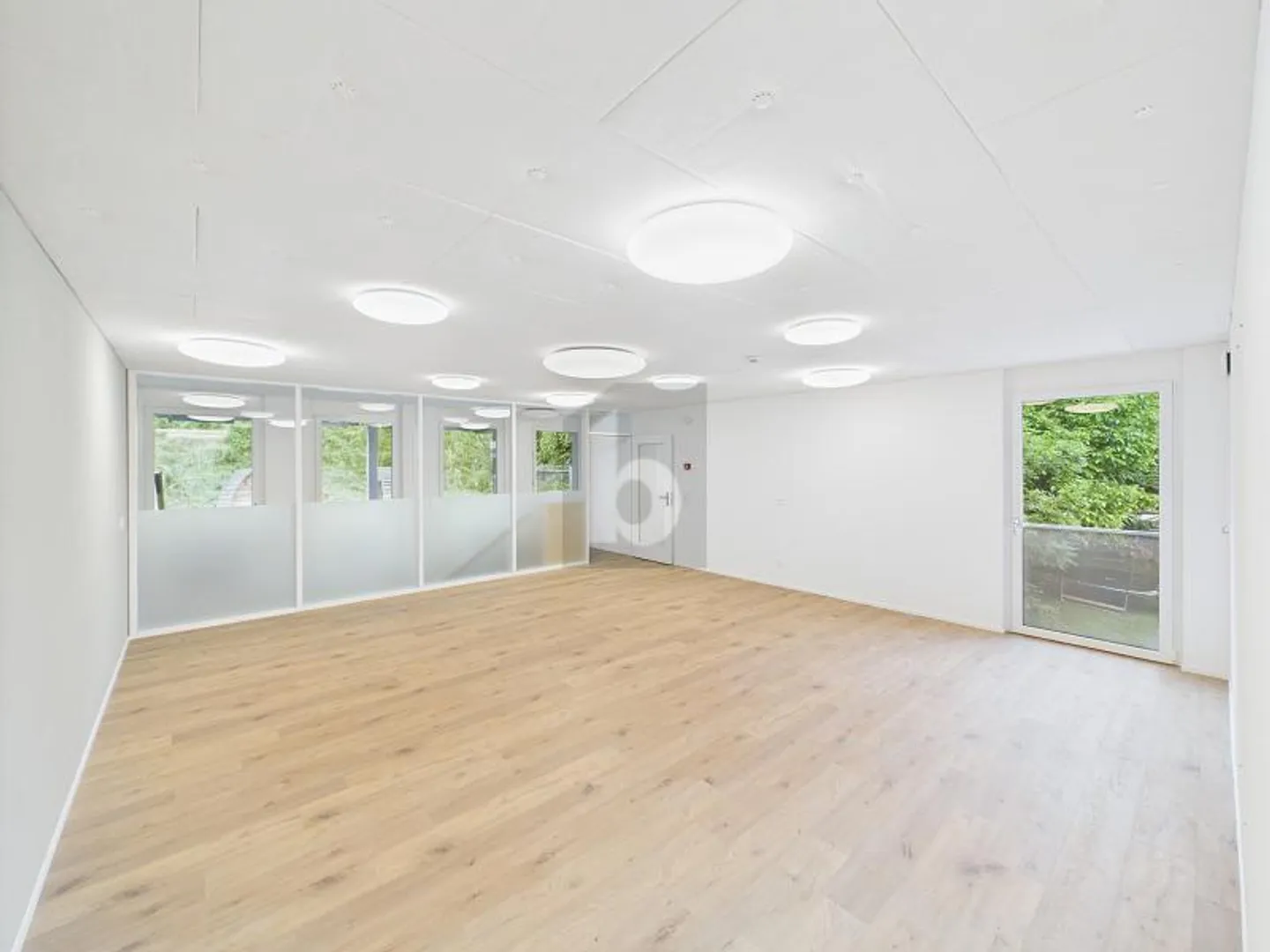 MODERNE, LUMINEUSE ET BONNE ACCESSIBILITÉ - Photo 1 sur 6