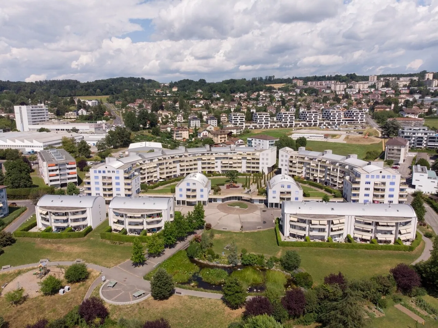 Appartement de 3,5 pièces au 1er étage - Photo 1 sur 9