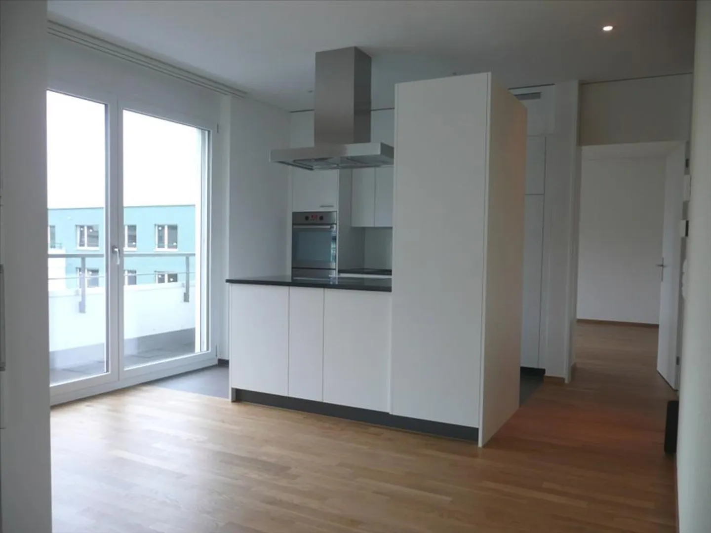 Grande appartement à louer - Photo 2 sur 4