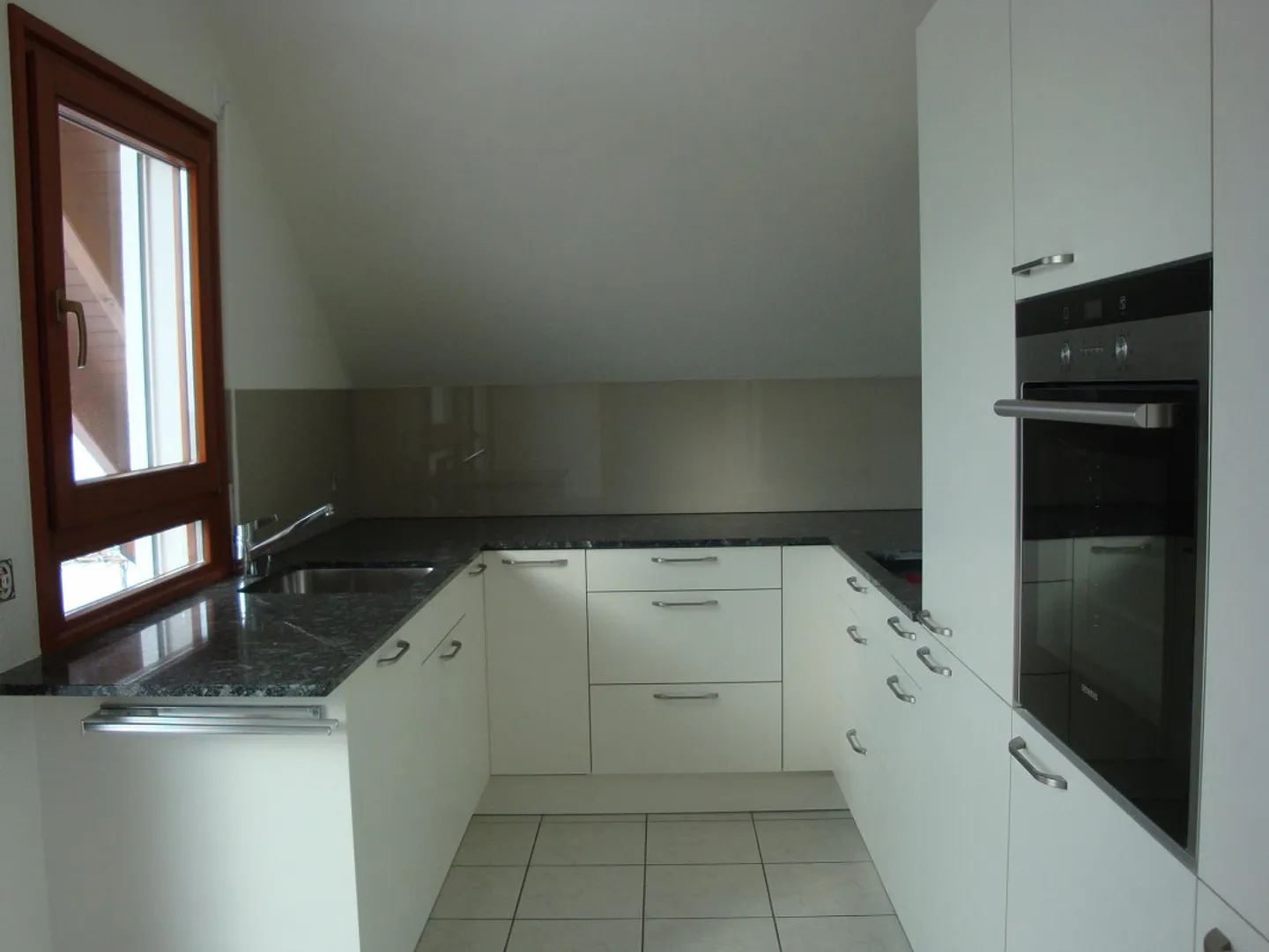 Beautiful 3.5 Room Single Roof Apartment - Photo 3 of 10