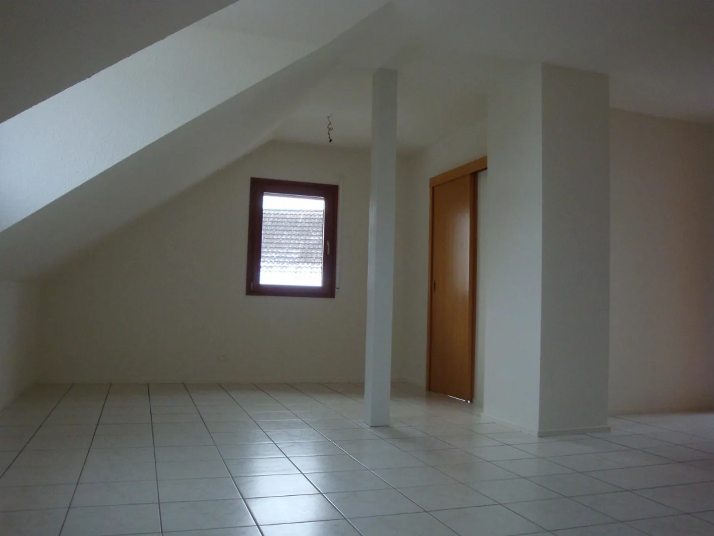 Beautiful 3.5 Room Single Roof Apartment - Photo 6 of 10