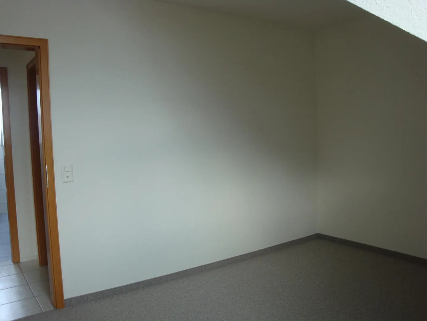 Beautiful 3.5 Room Single Roof Apartment - Photo 10 of 10