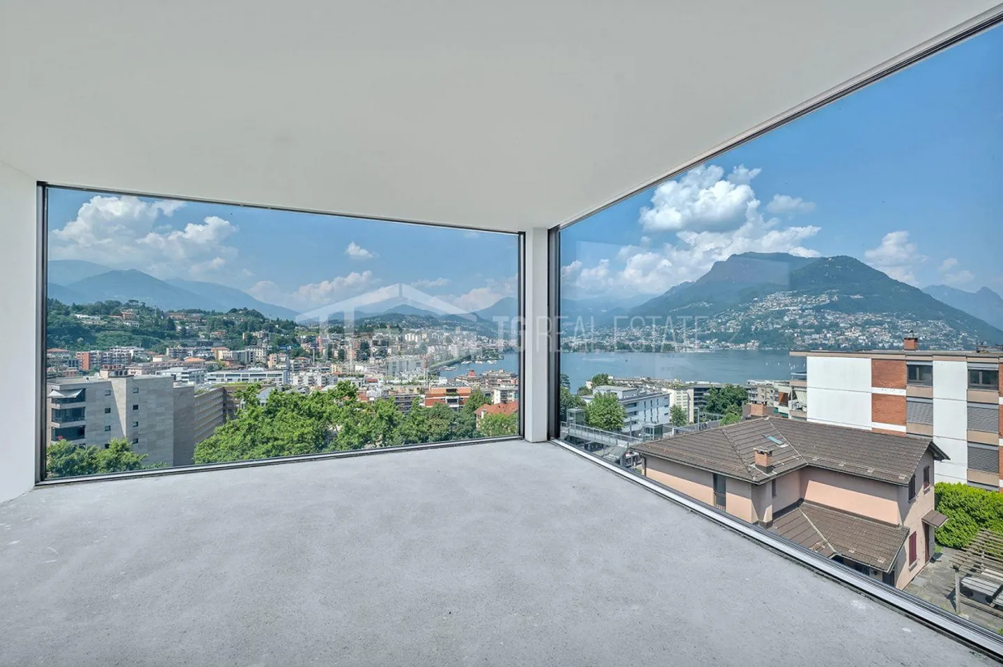 Penthouse mit atemberaubendem Seeblick - Foto 5 von 13