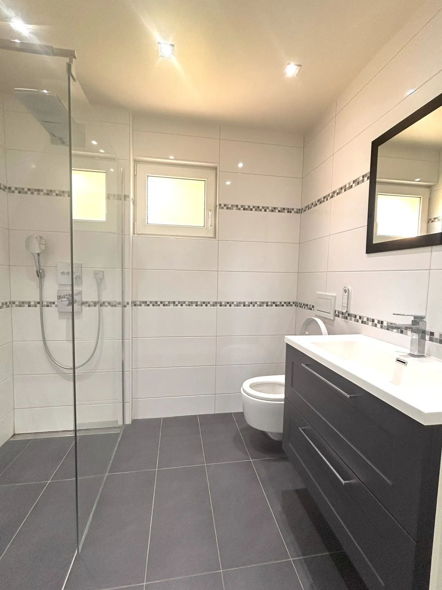 Bellissimo appartamento di 2,5 stanze con vista panoramica a Clarens - Foto 7 di 9