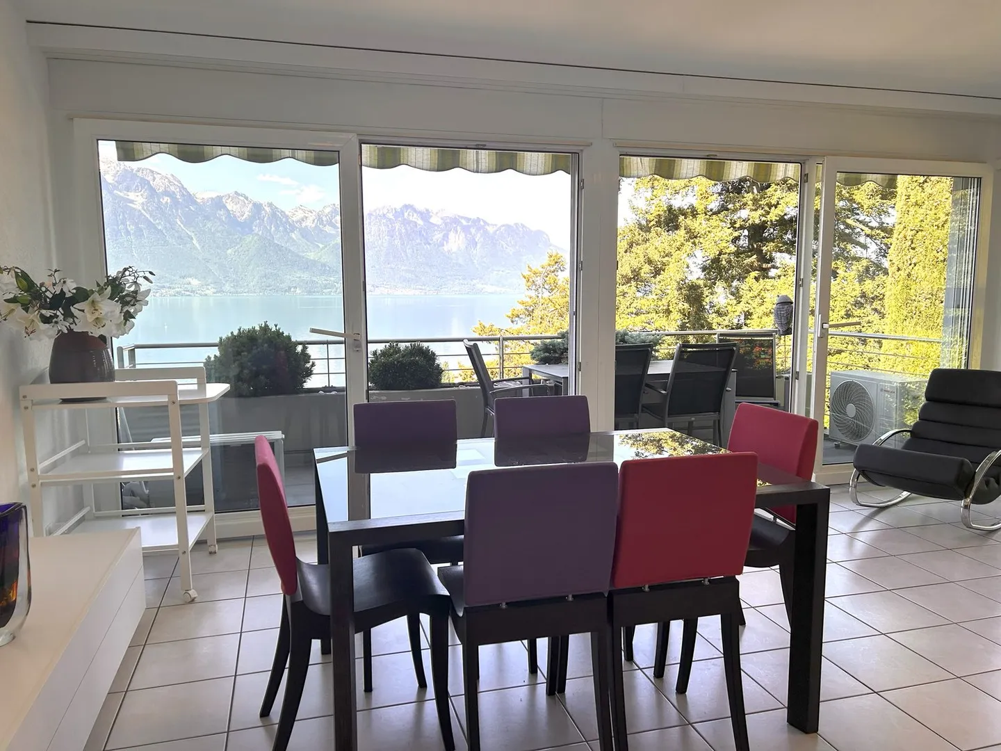 Bellissimo appartamento di 2,5 stanze con vista panoramica a Clarens - Foto 5 di 9