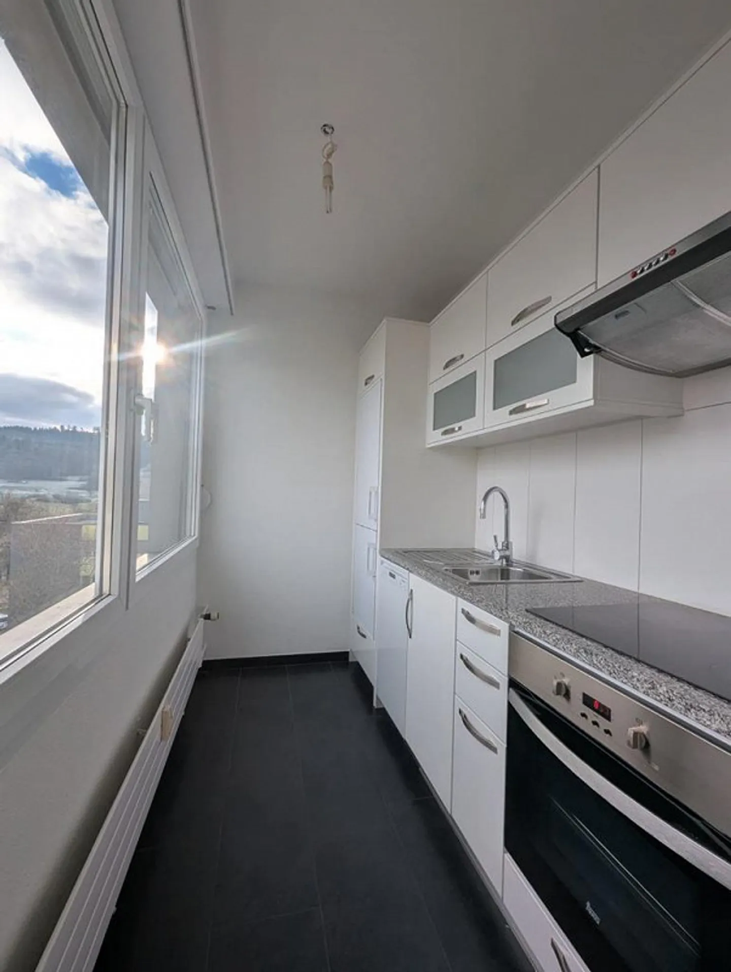 Luminoso appartamento di 1.5 locali al 7° piano / Promozione affitto - Foto 2 di 6