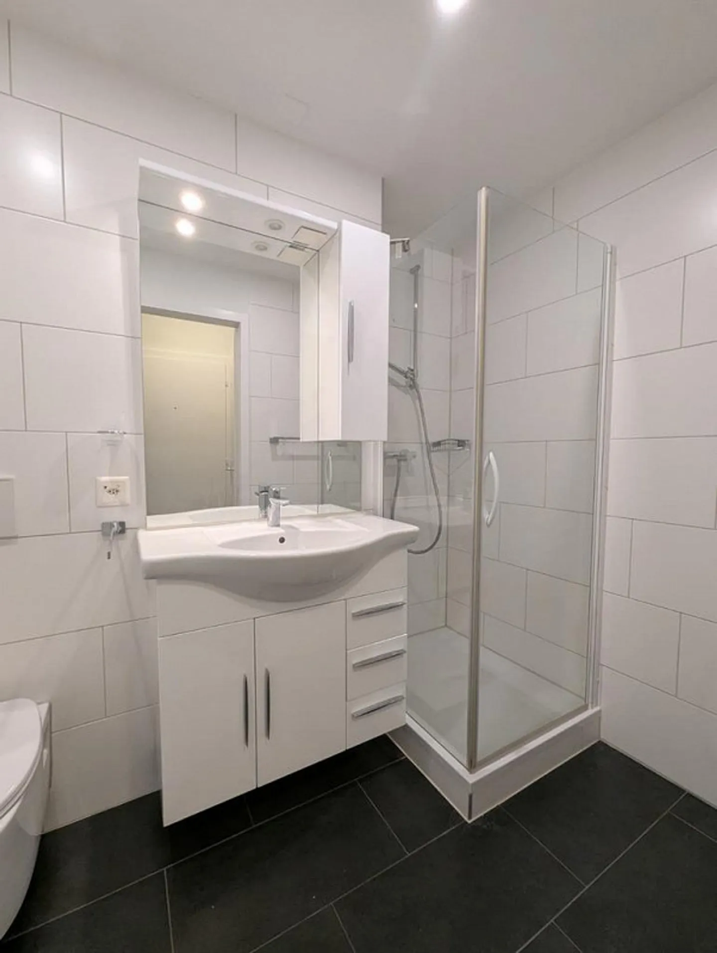 Luminoso appartamento di 1.5 locali al 7° piano / Promozione affitto - Foto 4 di 6