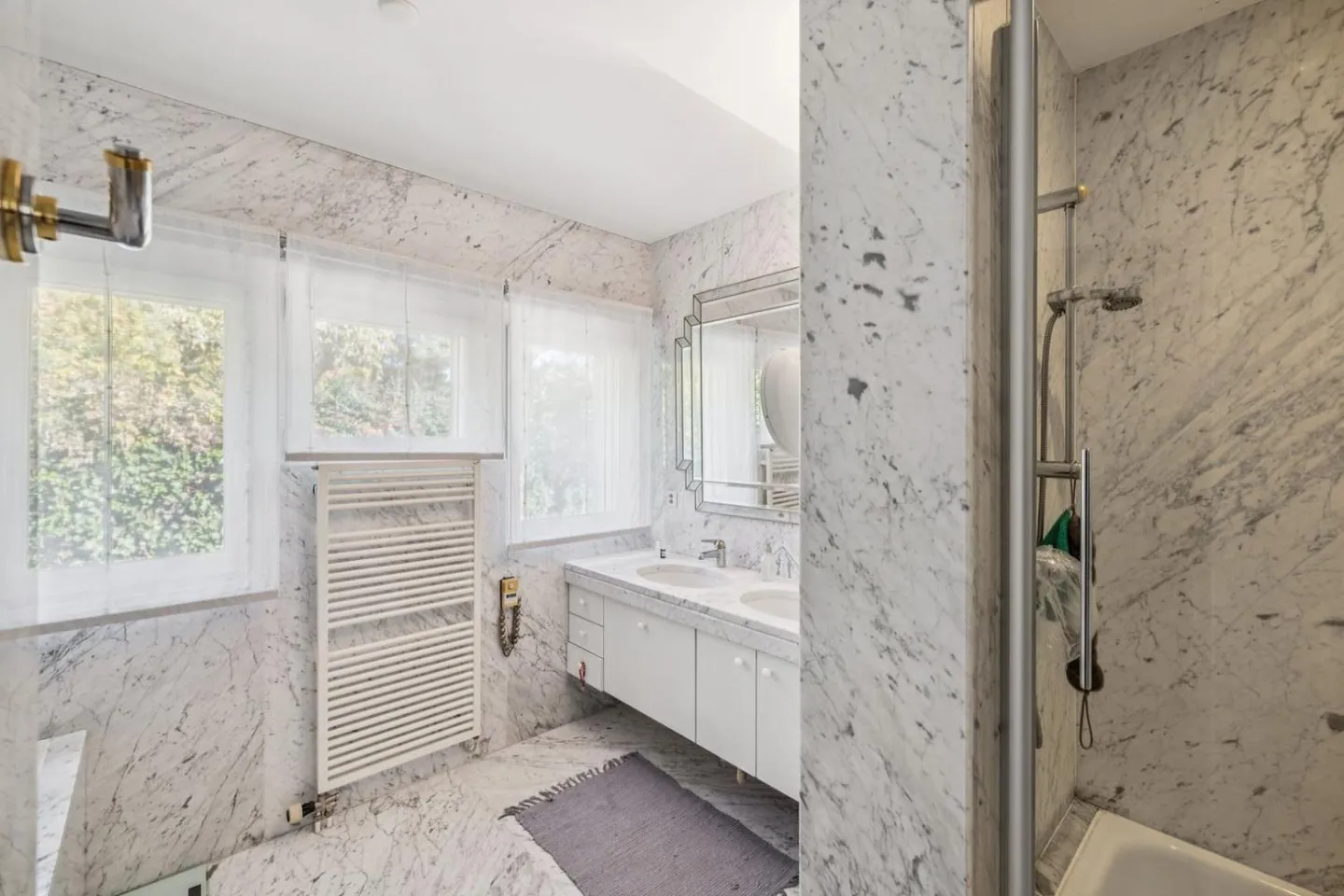 Elegante villa con vista panoramica e studio indipendente - Foto 10 di 13