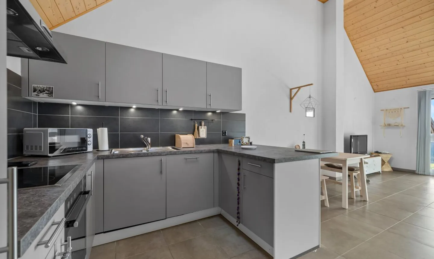 Casa di villaggio con appartamento di rendimento indipendente - Foto 4 di 13