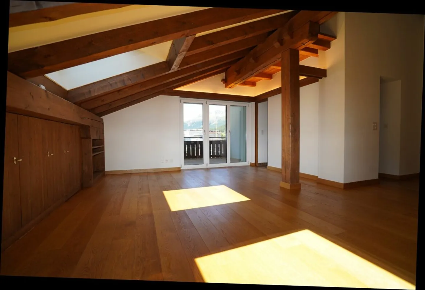 Superbe Penthouse avec Vue sur la Vallée - Photo 2 sur 15