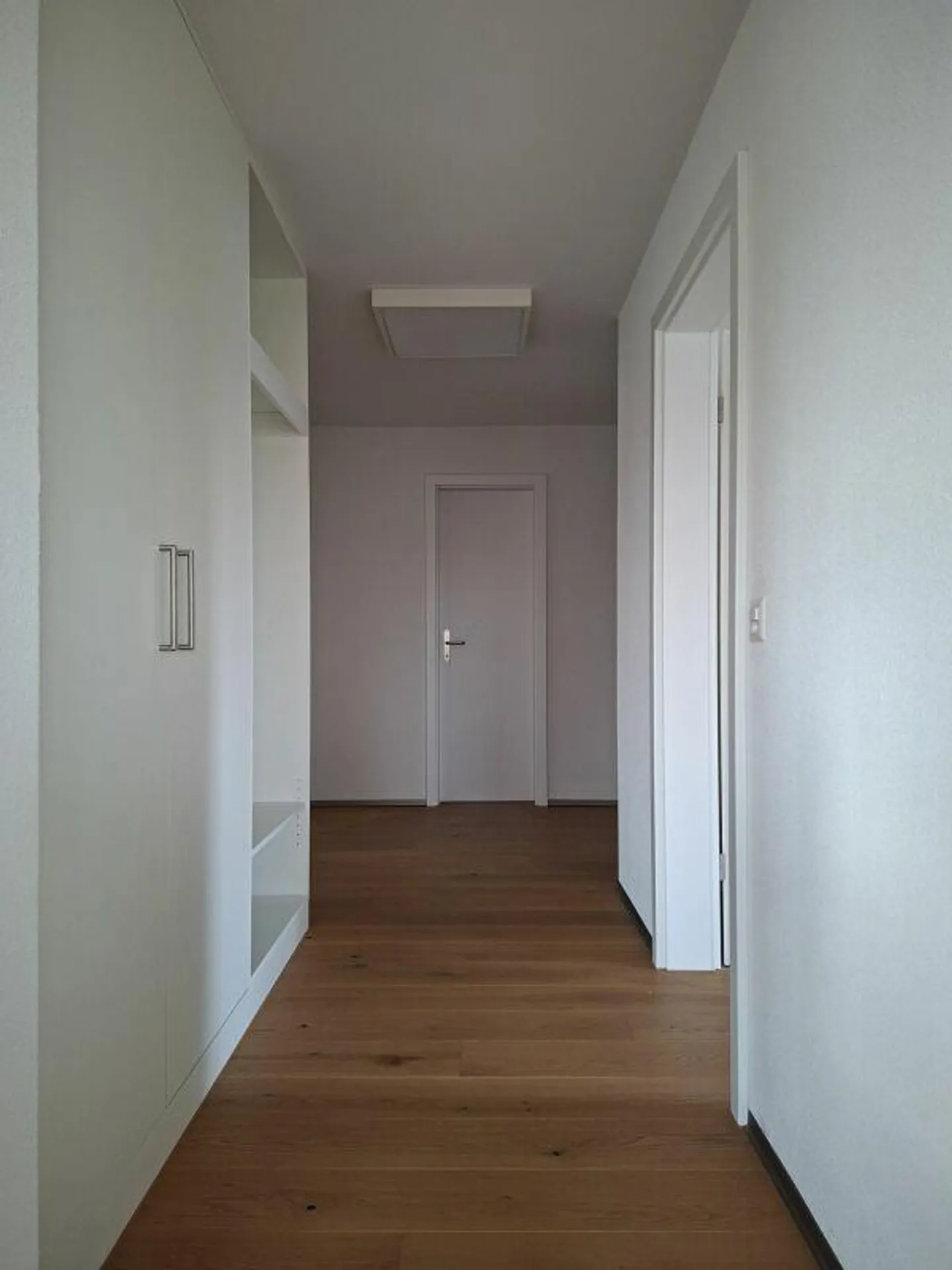 Top modern 4.5-room ground floor apartment with a beautiful view. - Photo 8 of 12