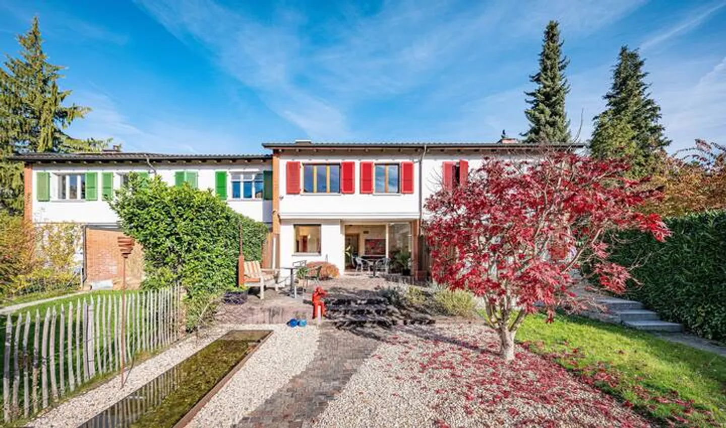 Charming Townhouse in Ittigen - Photo 1 of 10