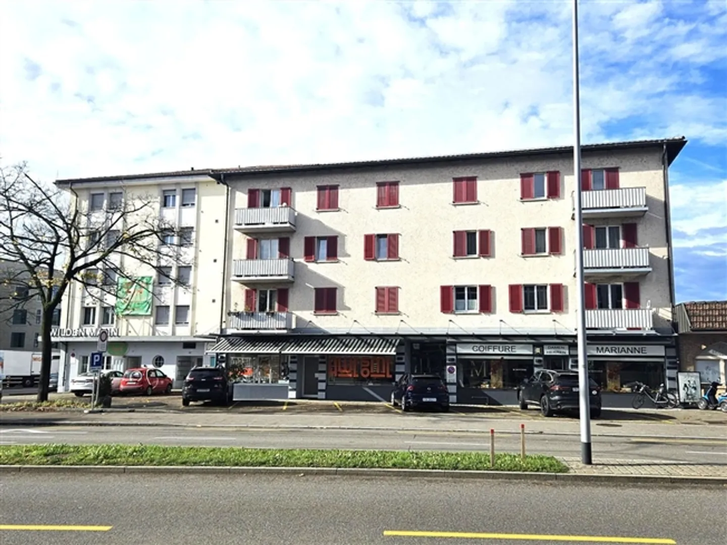 2.5 Room apartment - Photo 1 of 9