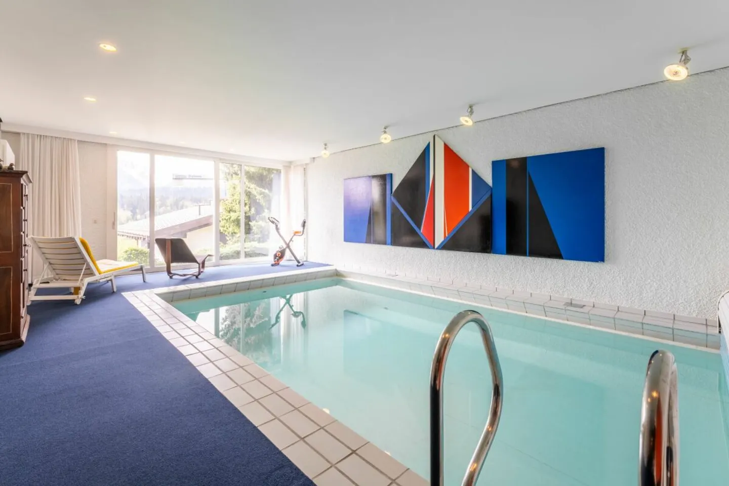 Chalet mit Schwimmbad in Flims - Foto 21 von 37