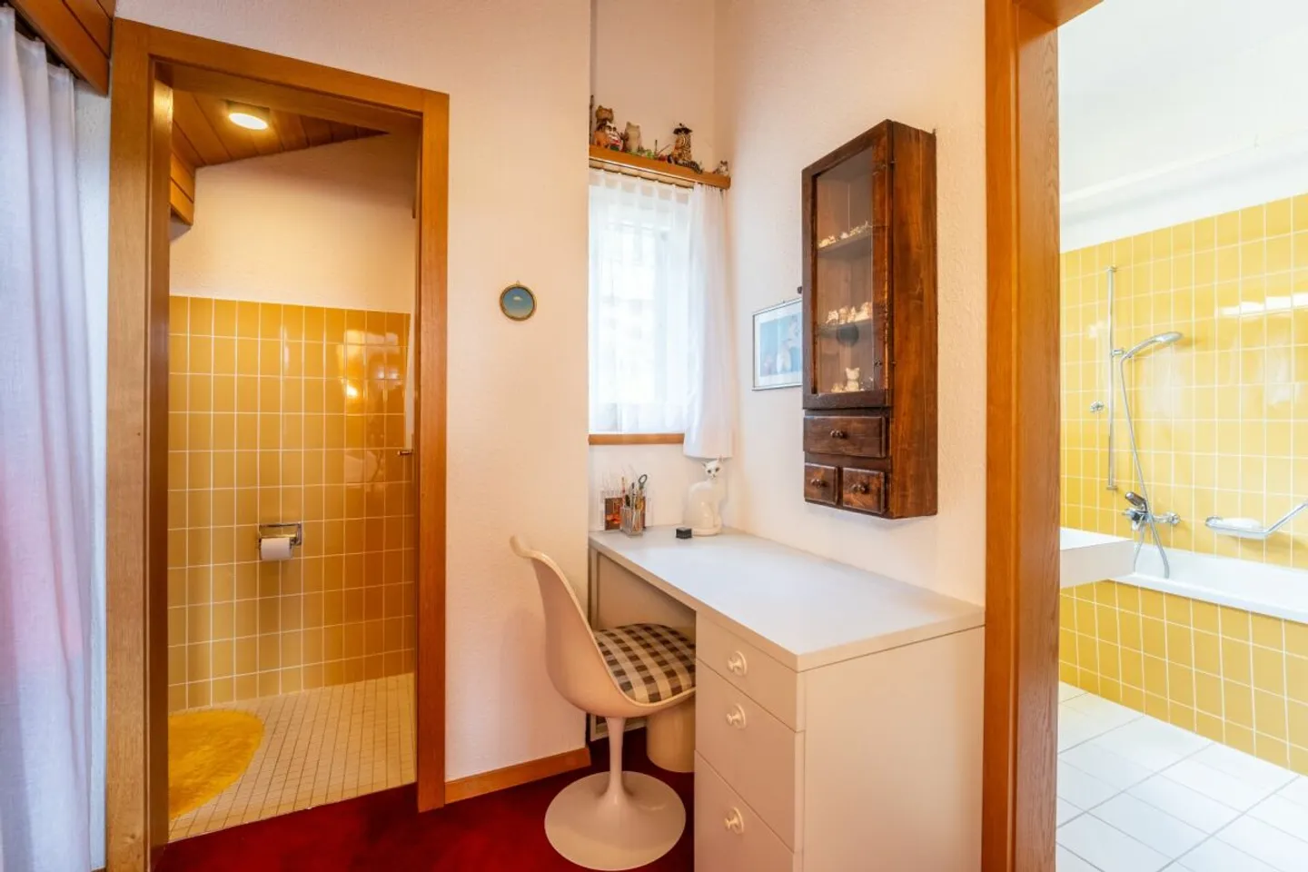 Chalet mit Schwimmbad in Flims - Foto 9 von 37