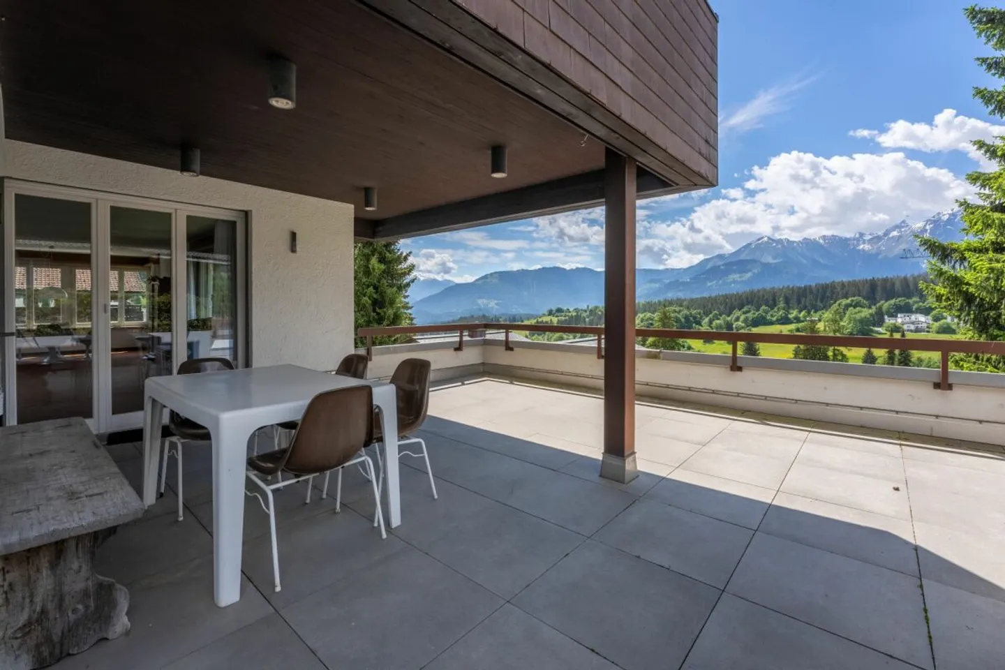 Chalet mit Schwimmbad in Flims - Foto 27 von 37