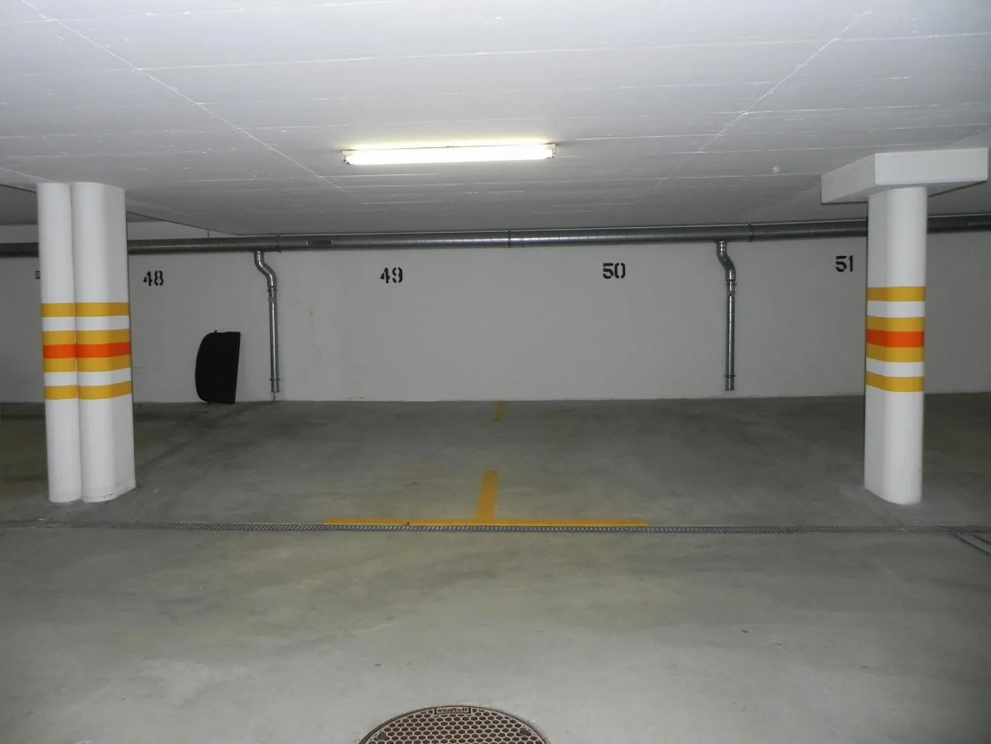 Place de parking à louer - Photo 1 sur 4